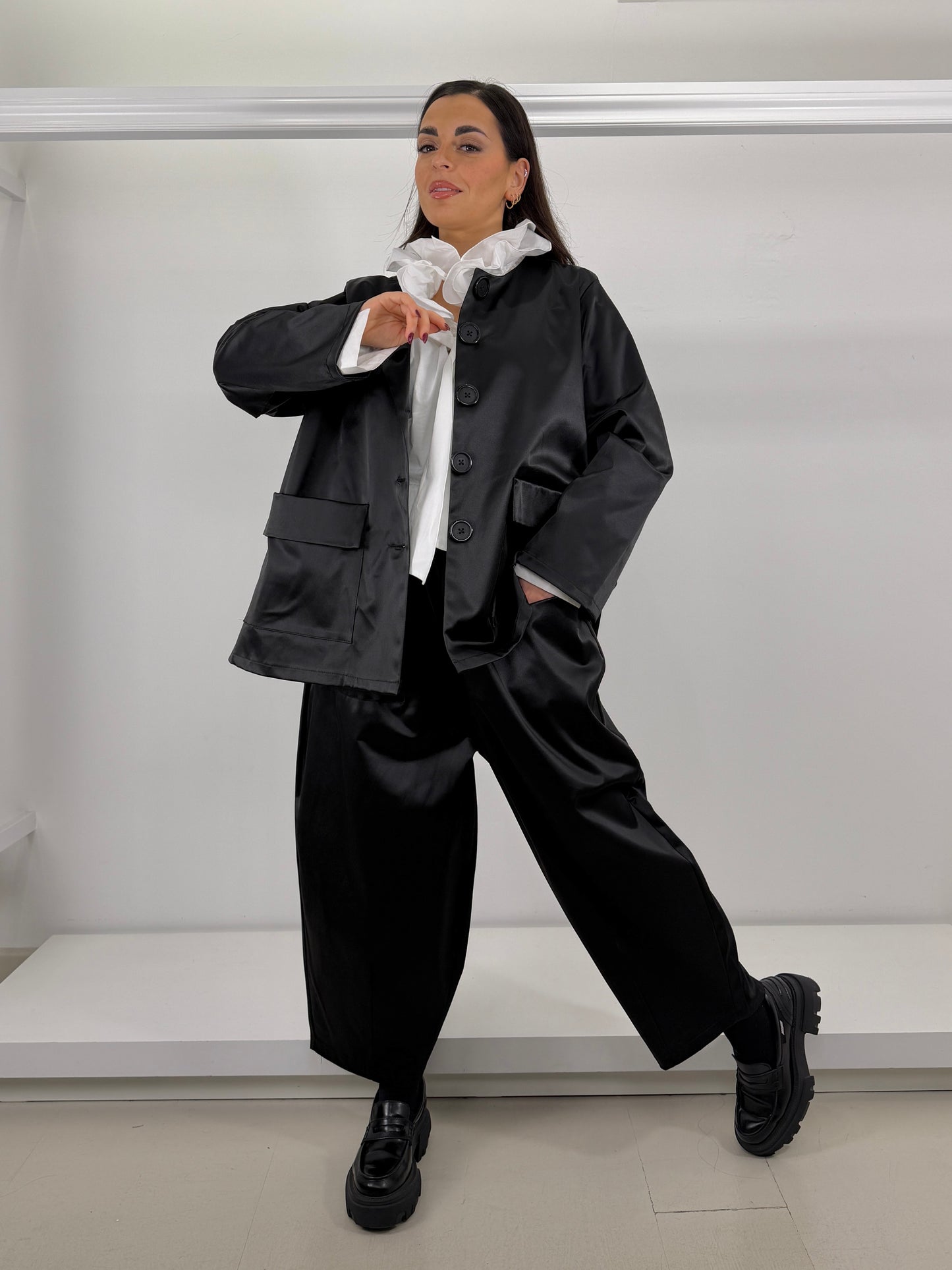 Giacca di raso tasca a patta