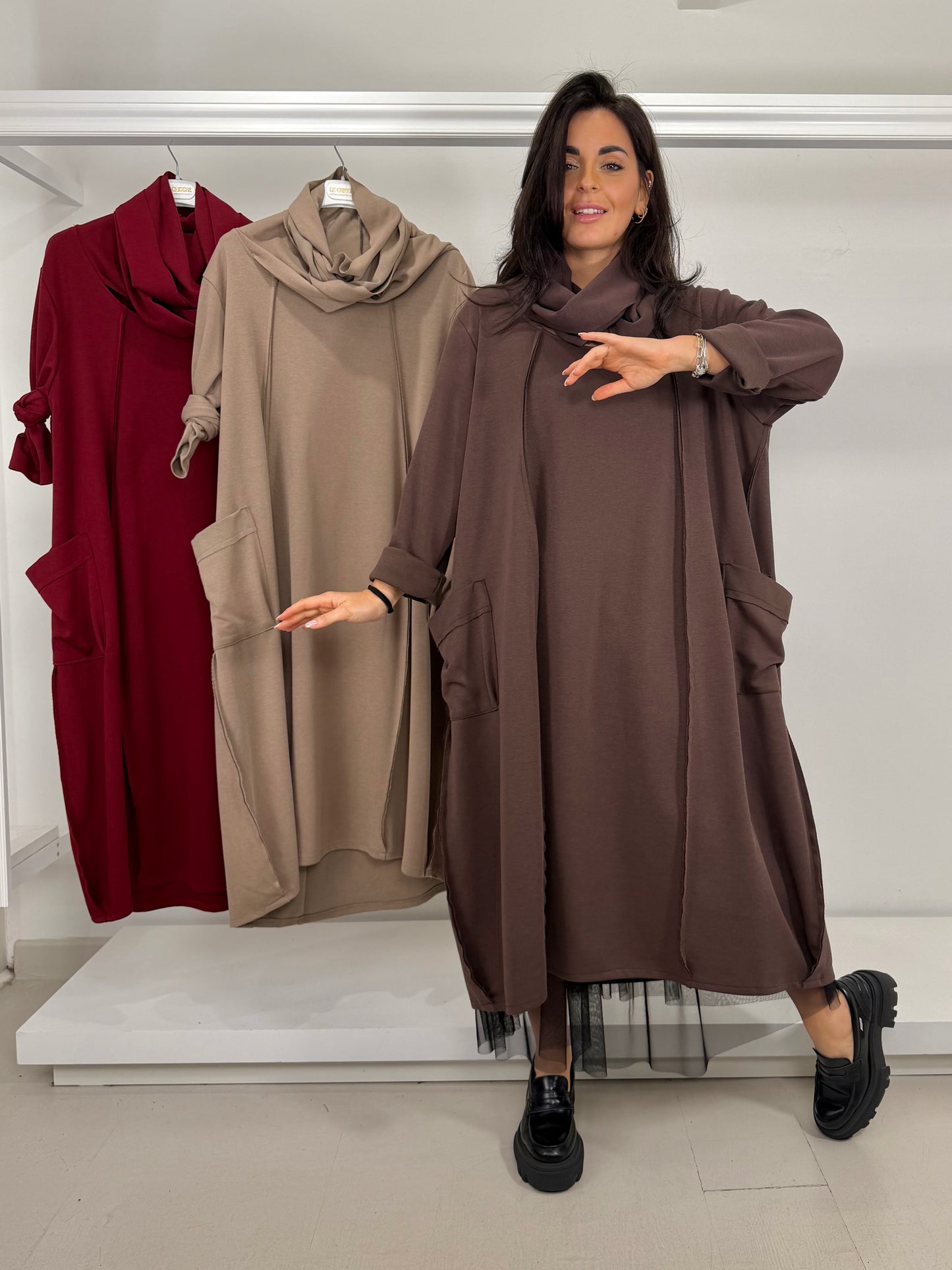 Abito in caldo cotone collo incrociato