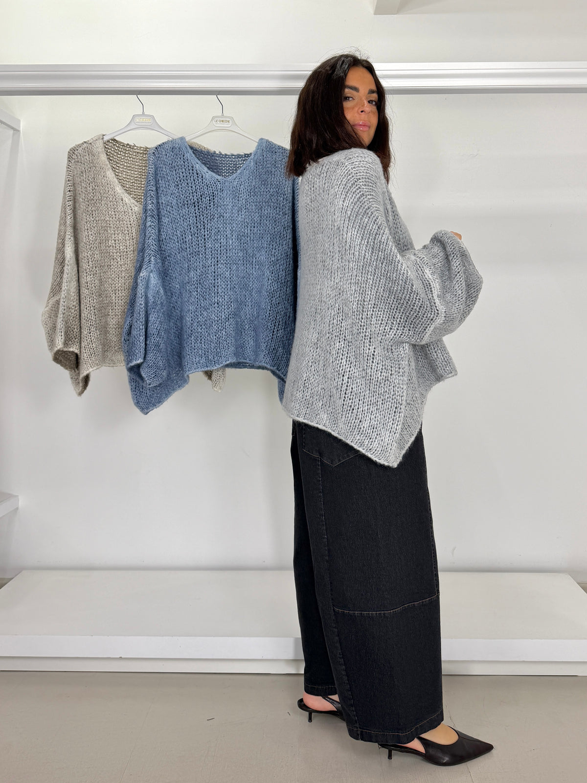 Pullover scollo V tinto in capo