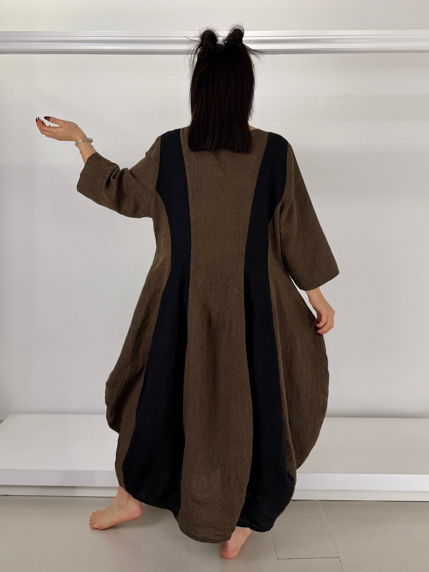 ALEMBIKA Abito in lino