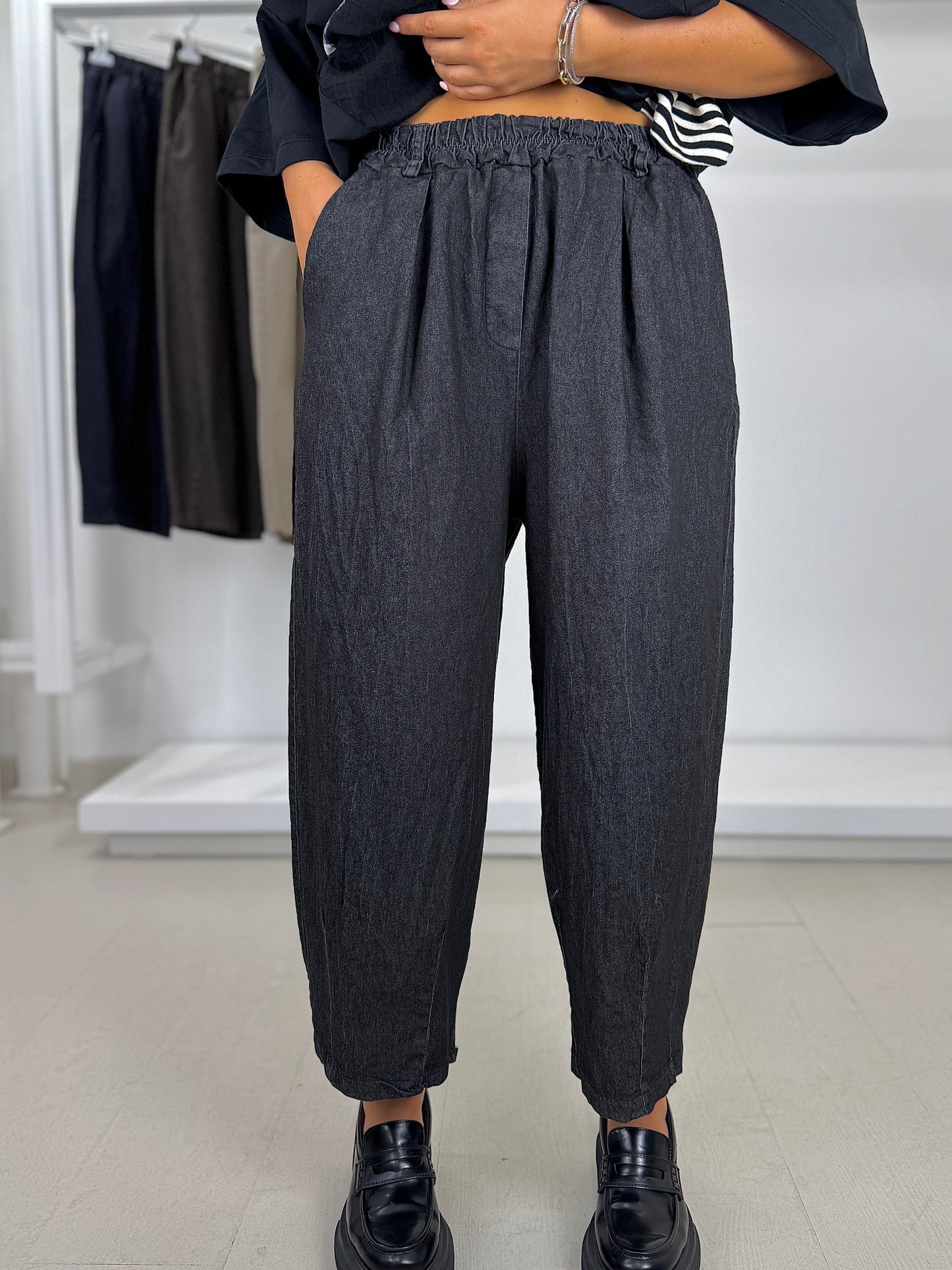 Pantalone ovetto effetto jeans elasticizzato