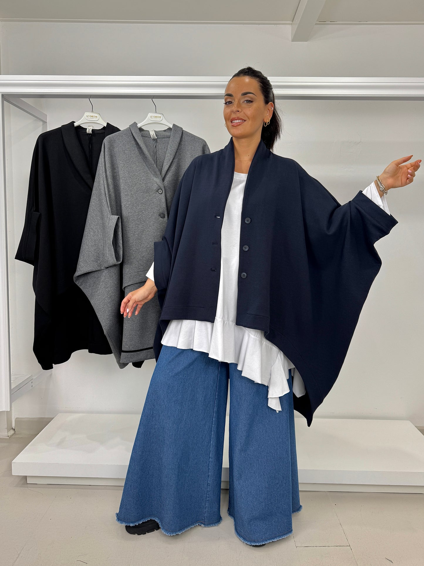 Maglia asimmetrica con balza