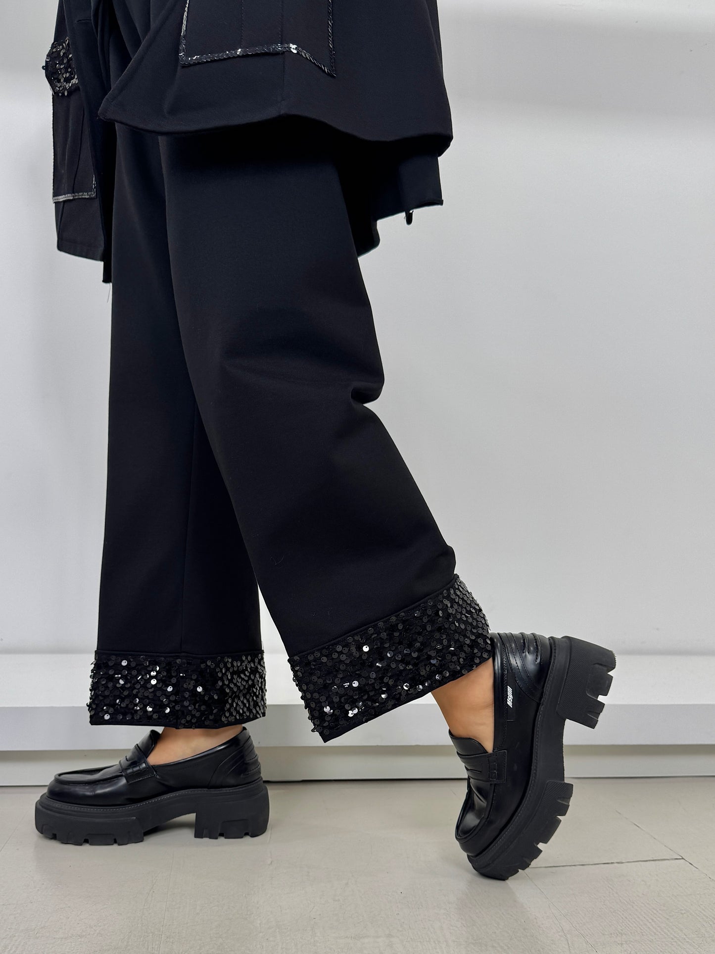 DOLCEMENTE CURVY pantalone motivo fondo paillettes