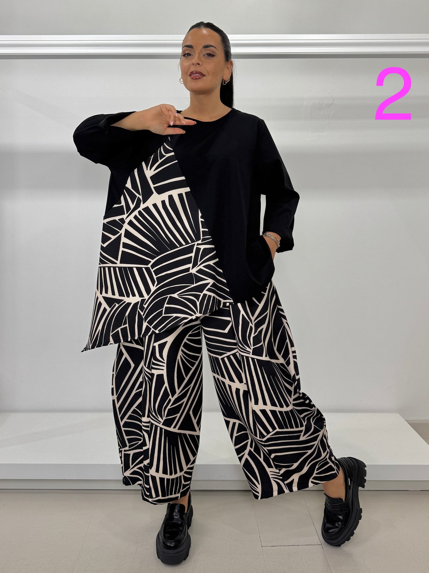 Pantalone gamba larga ovetto fantasia