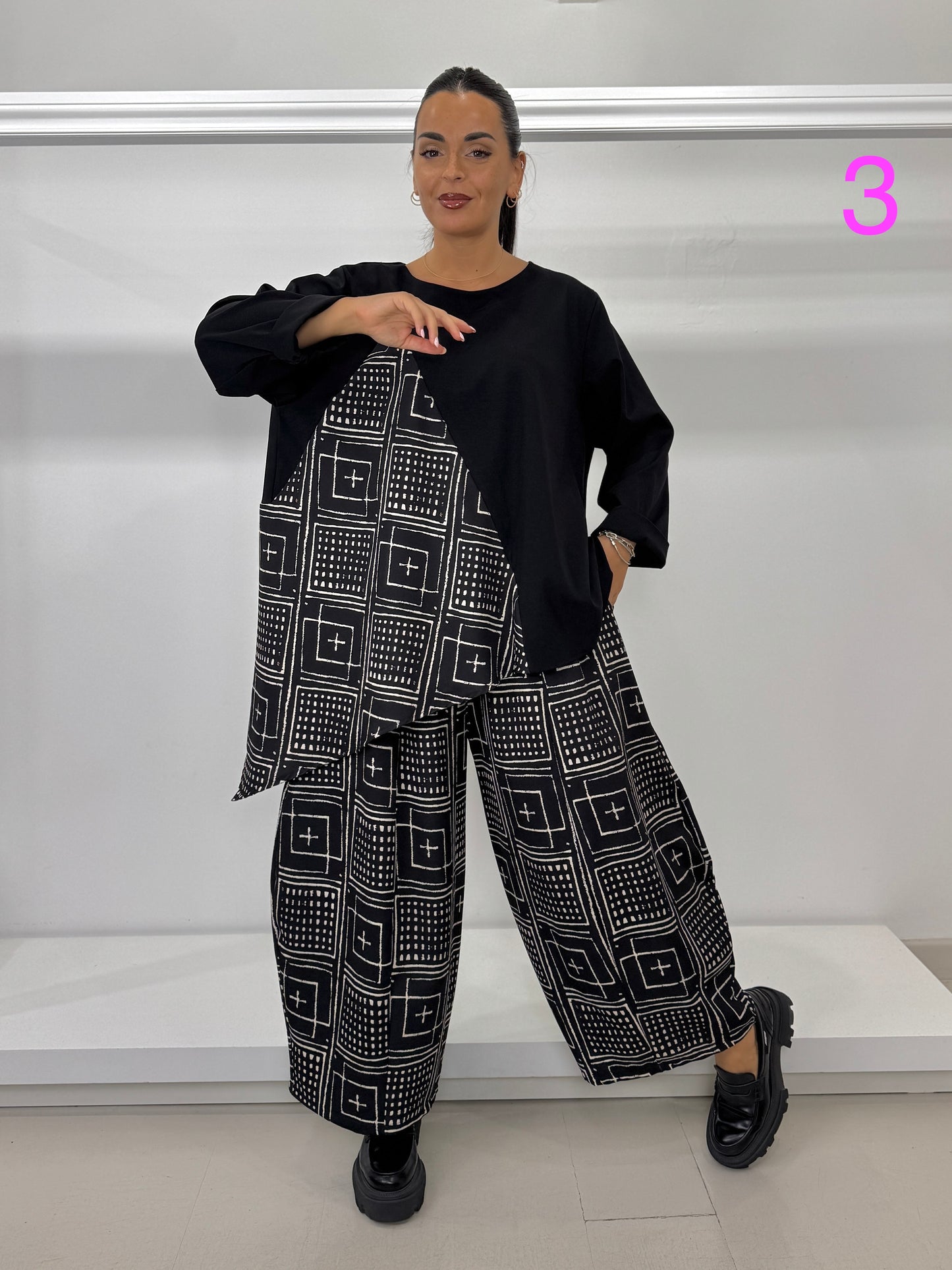 Pantalone gamba larga ovetto fantasia