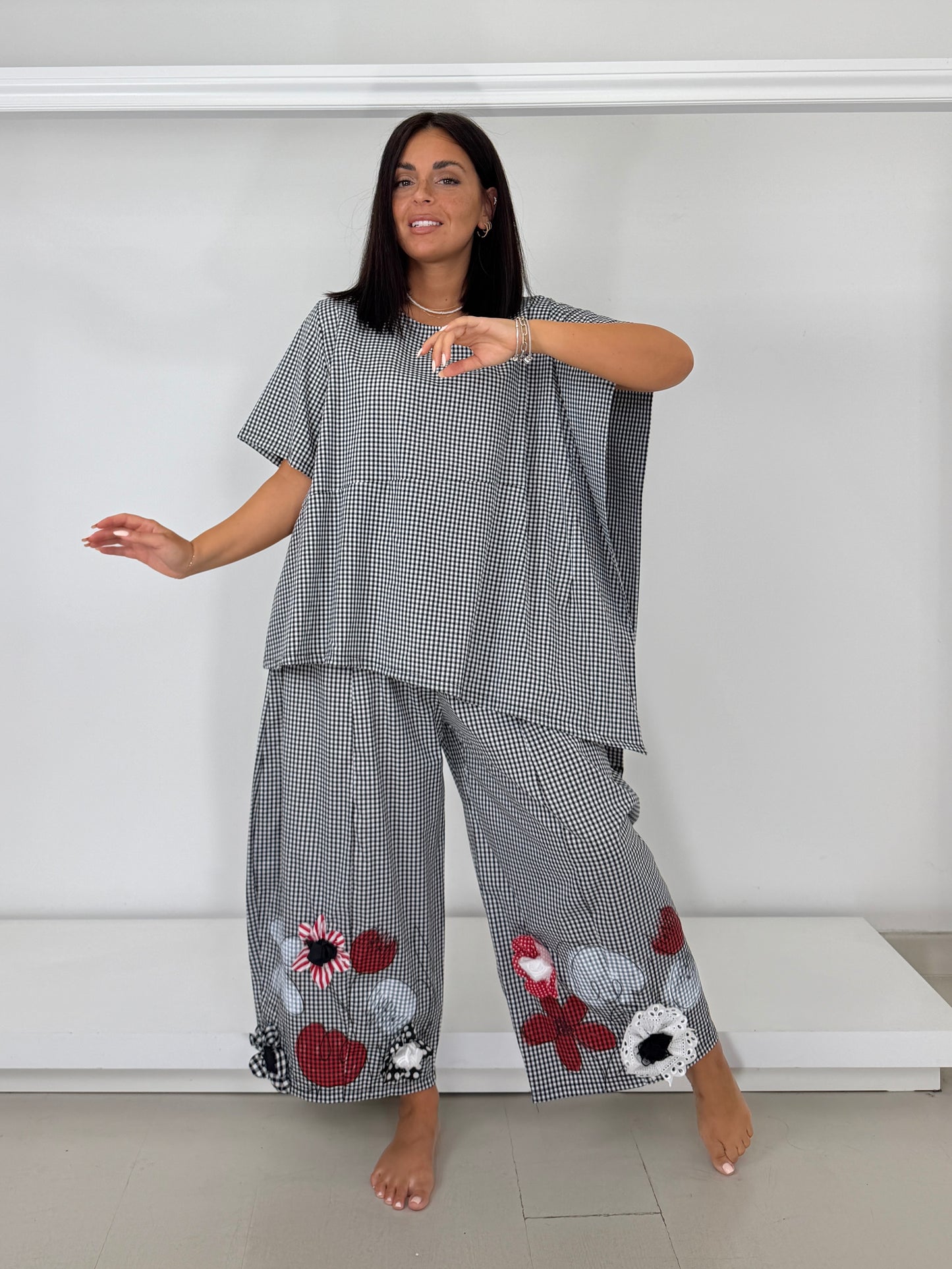 Pantalone vichy applicazione e dipinto a mano
