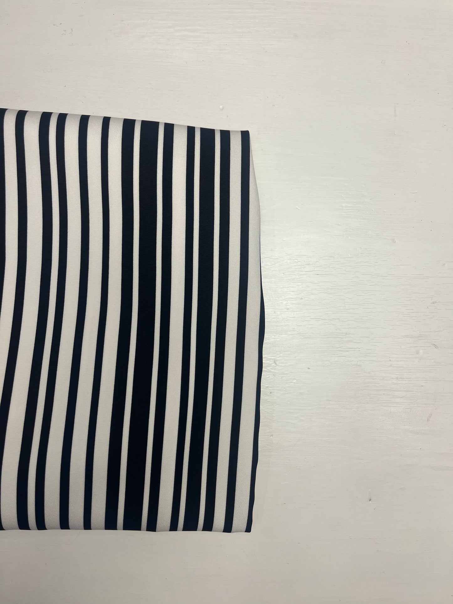 Pantalone gamba larga a righe