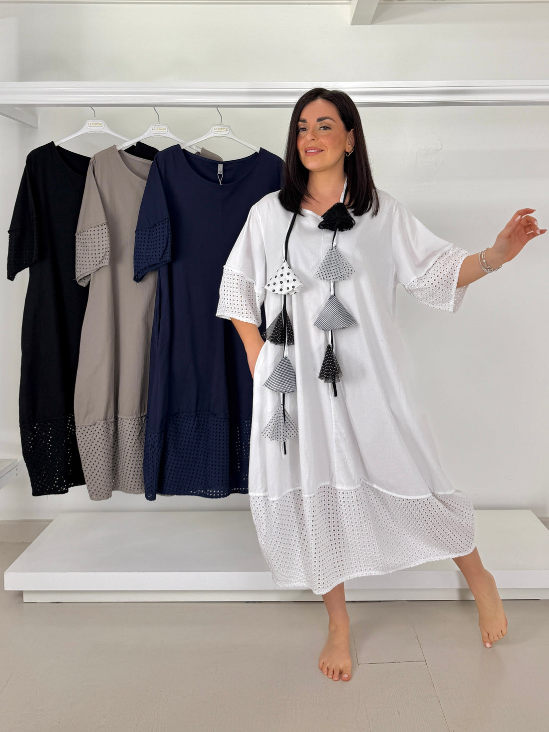 Abito Ovetto Traforato: comodità e stile non si escludono