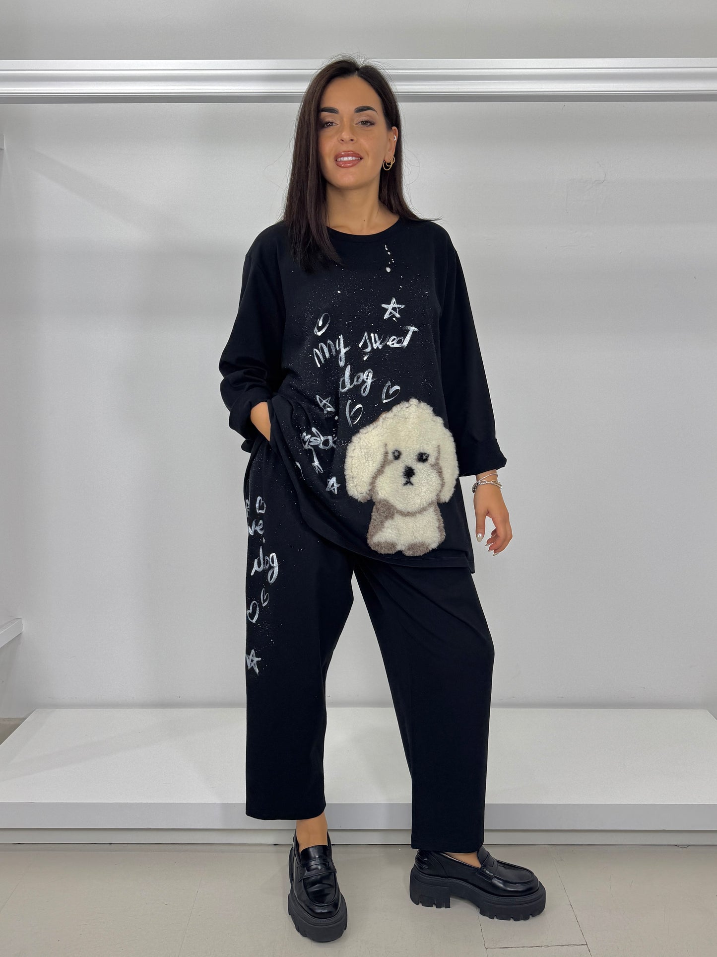 E.D. Maglia applicazione e dipinto a mano