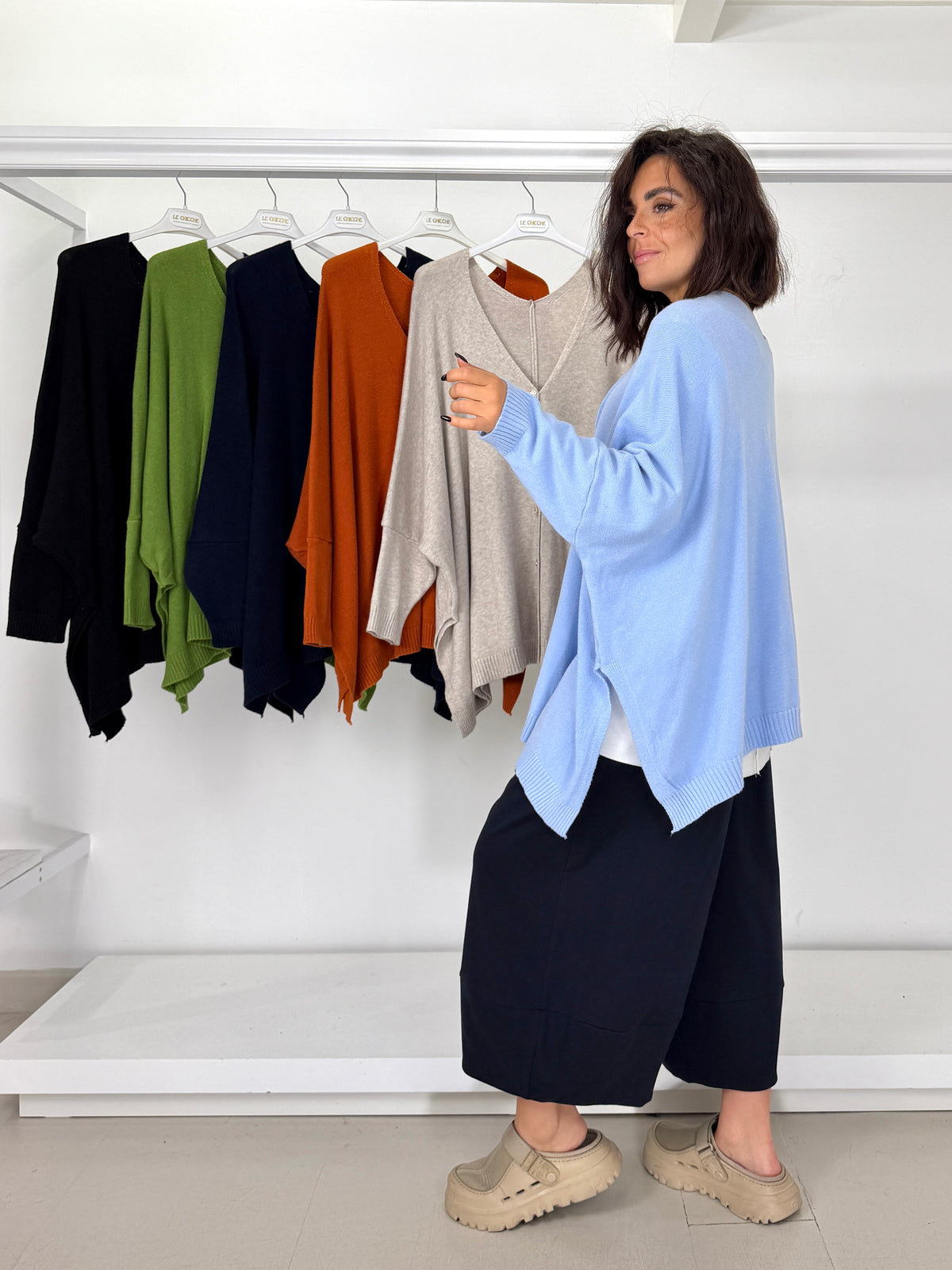 Cardigan over con spacchi