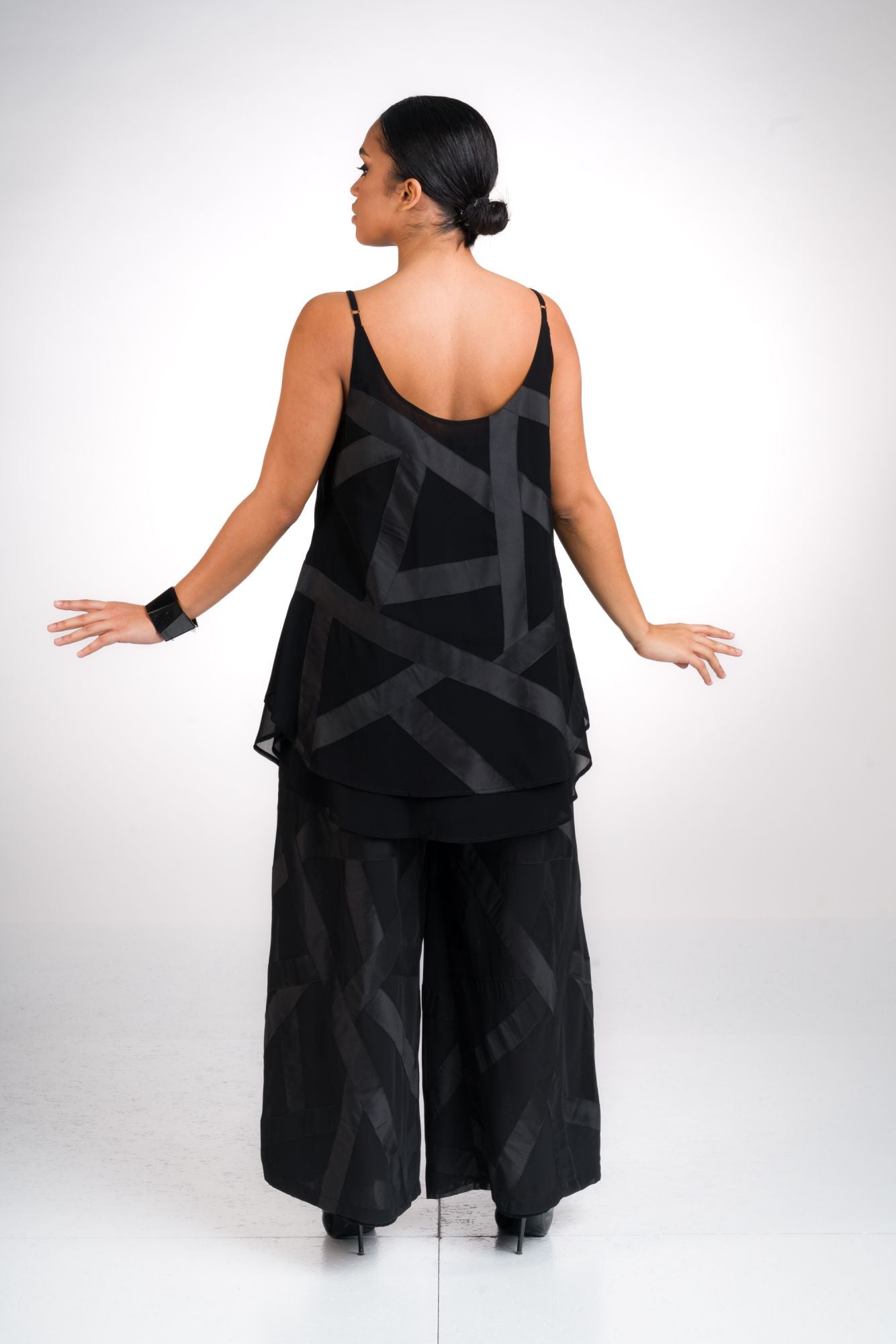 GHUNGROO canotta in chiffon