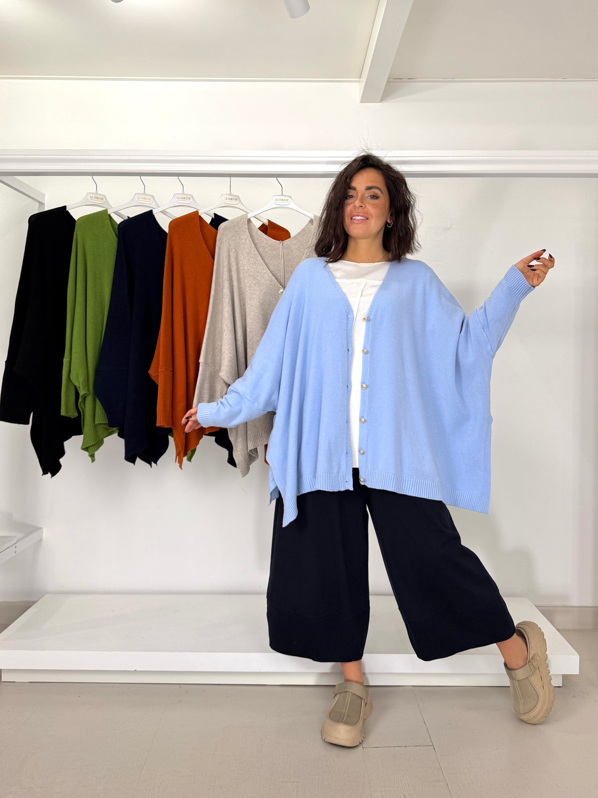 Cardigan over con spacchi