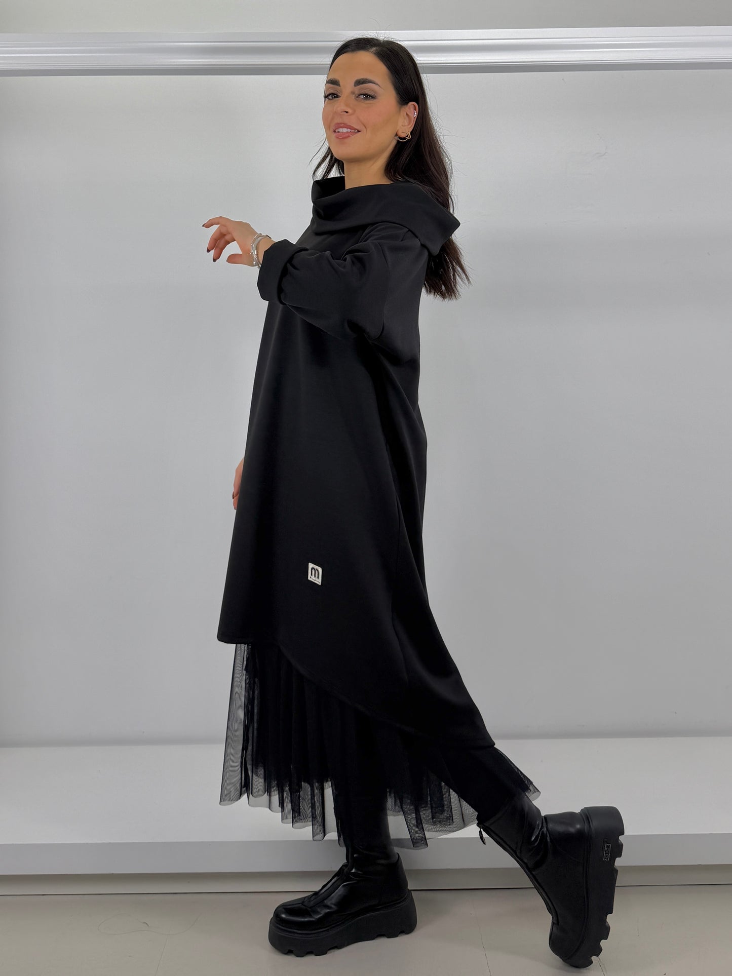 Abito neoprene collo ad anello