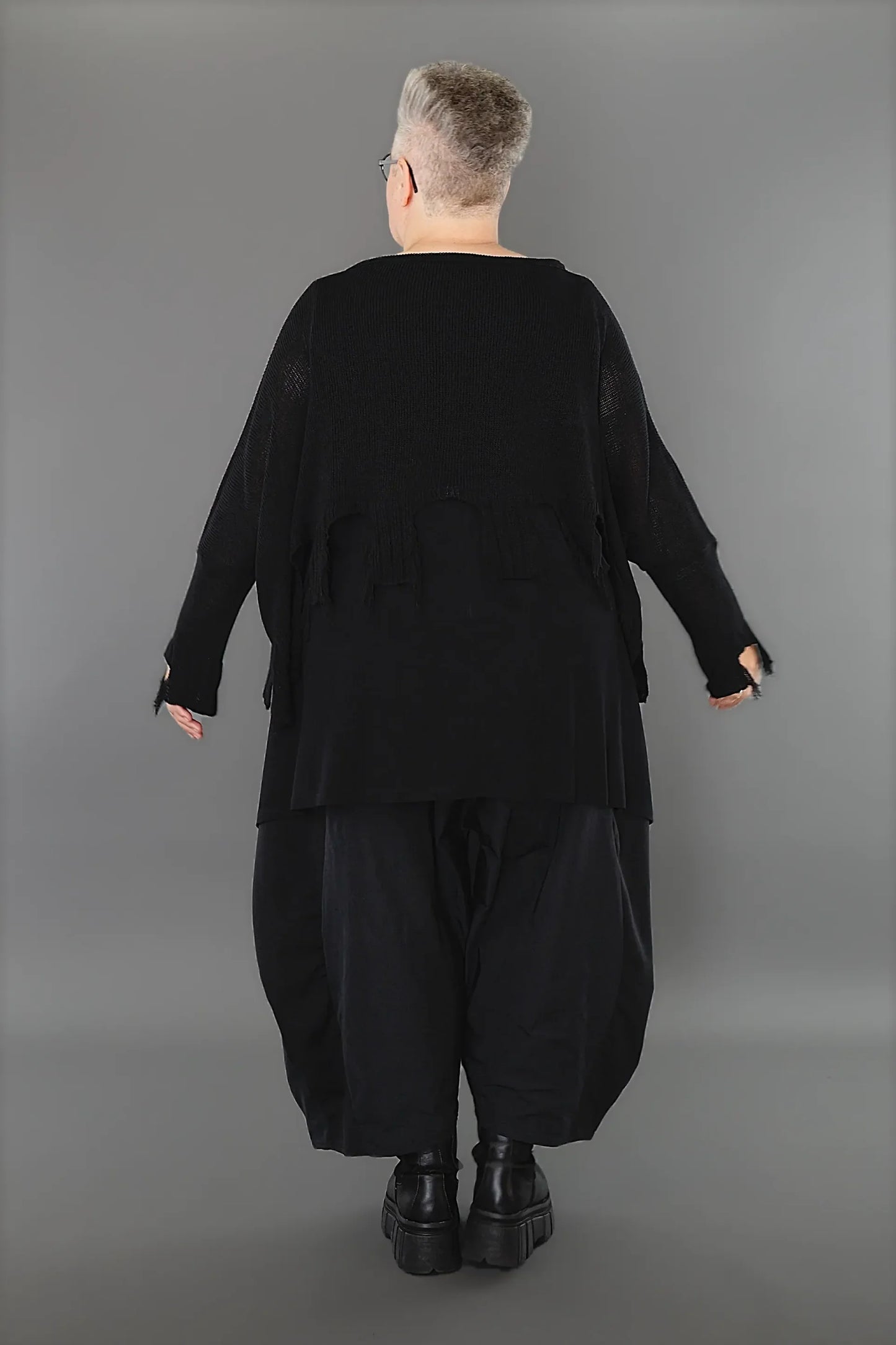 Maglia crop in filo dettagli sul fondo