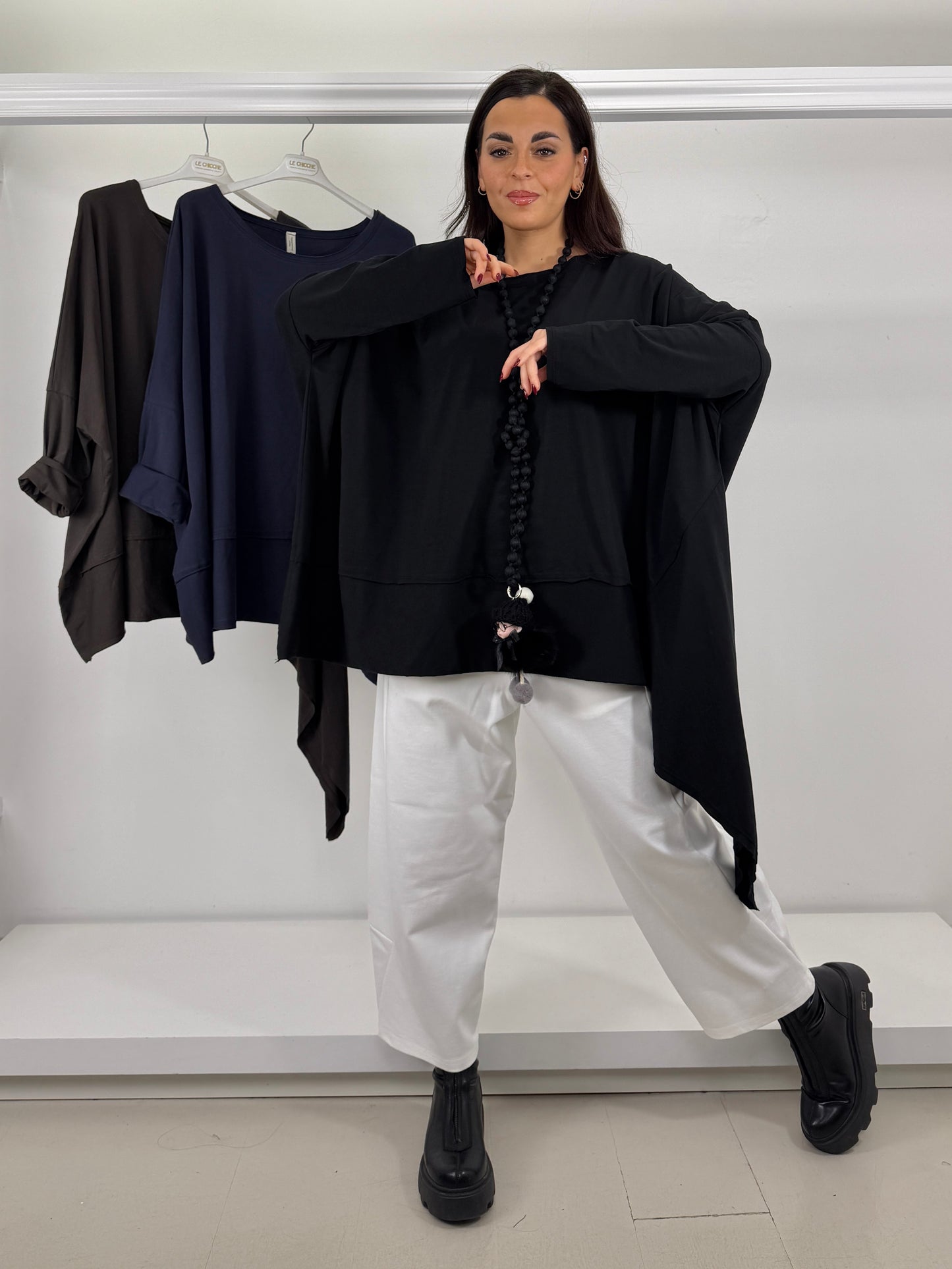 Maxi maglia asimmetrica