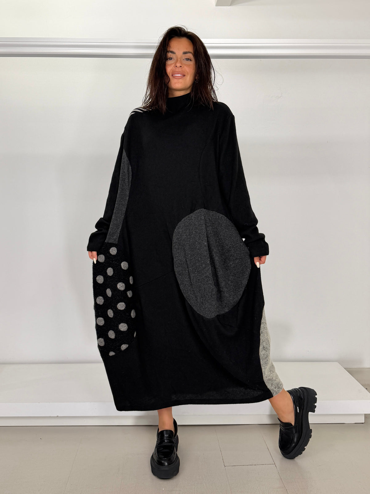 URBAN BY ALEMBIKA Abito mix di tessuti - collo a cratere