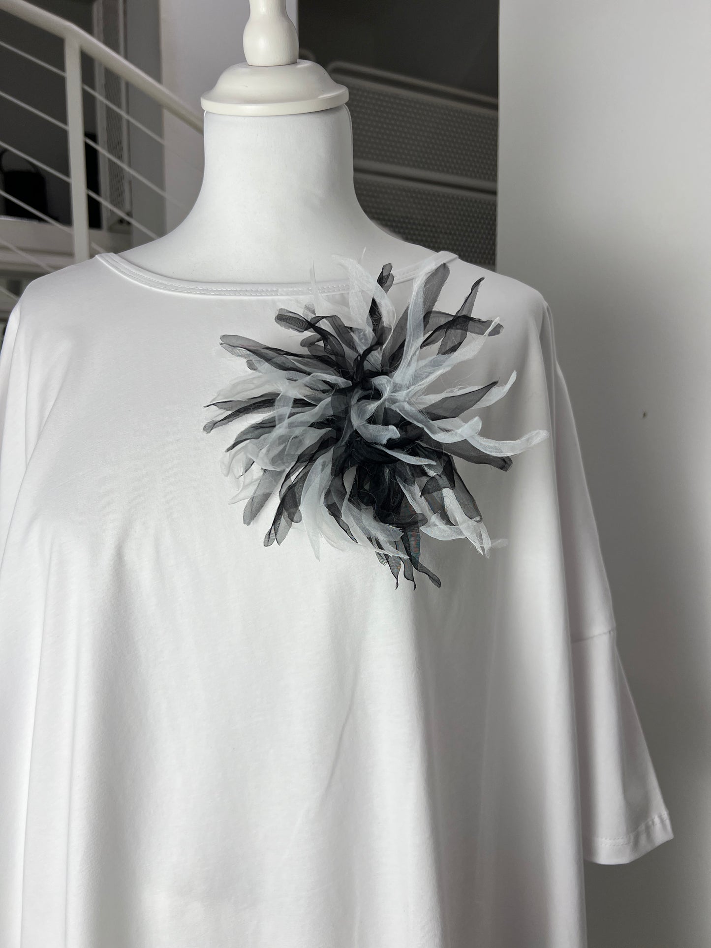 Spilla in organza