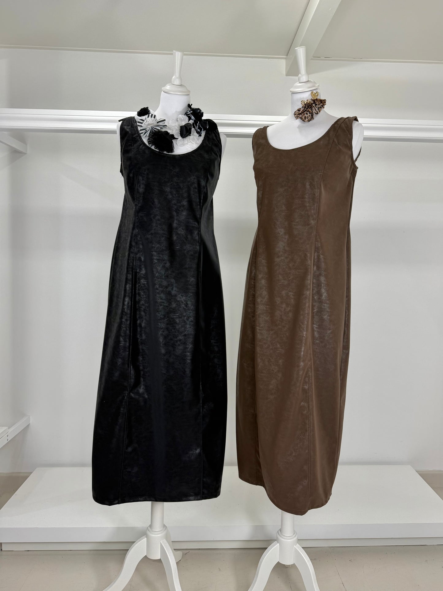 Tubino ecopelle effetto spalmato