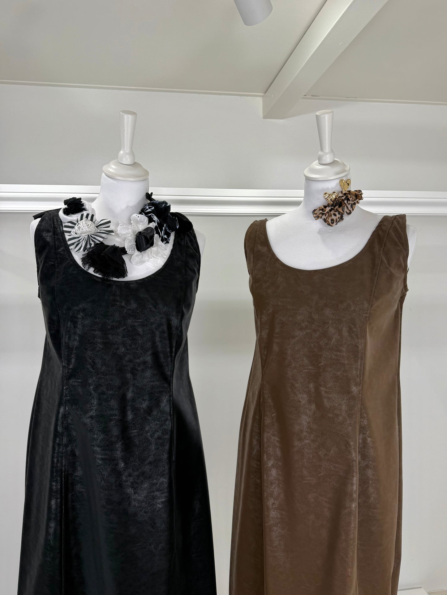 Tubino ecopelle effetto spalmato