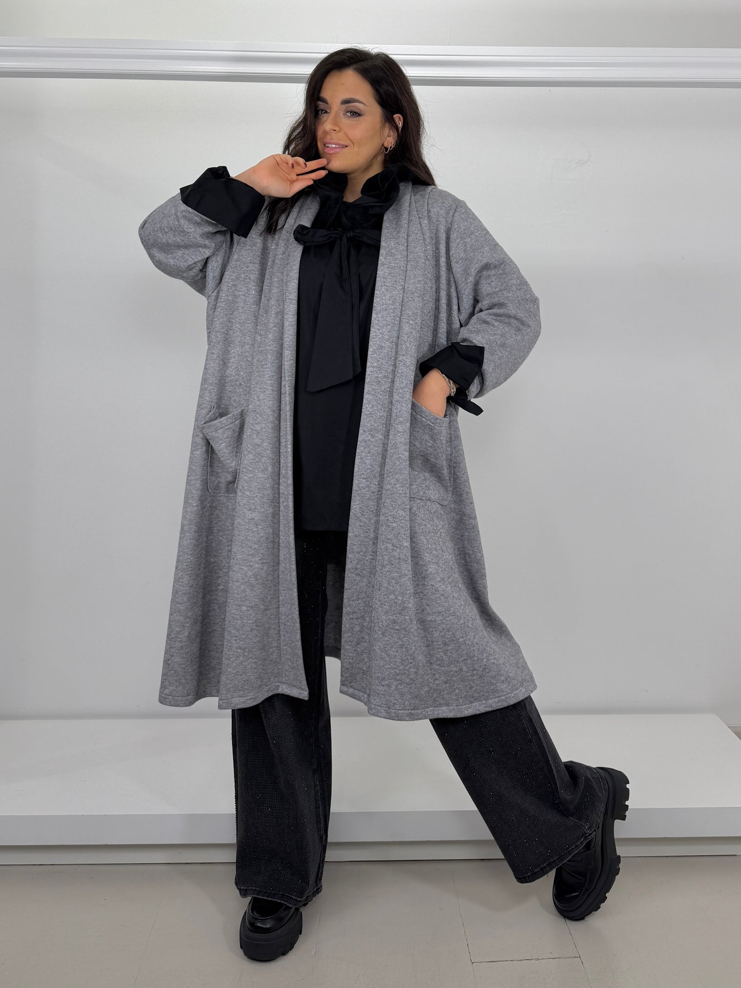 DOLCEMENTE CURVY Cardigan applicazione a mano