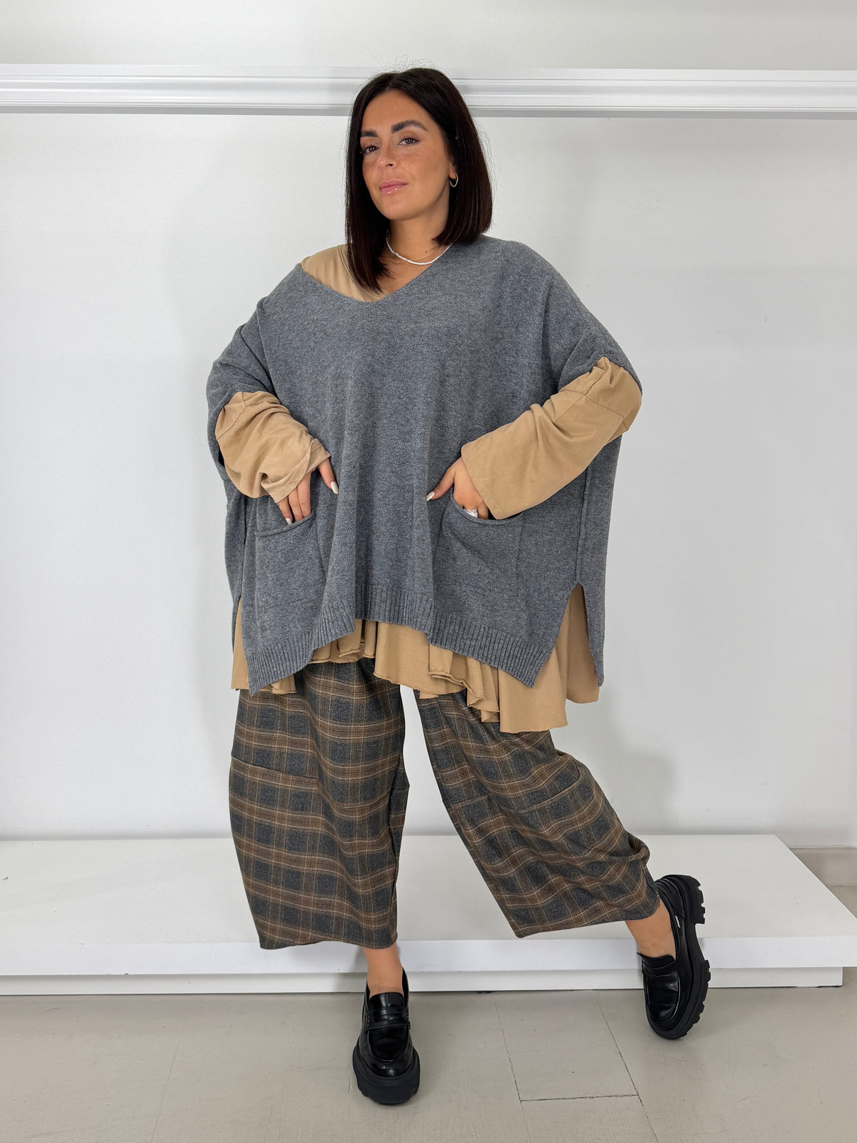 Pantalone ovetto quadri grigio/camel