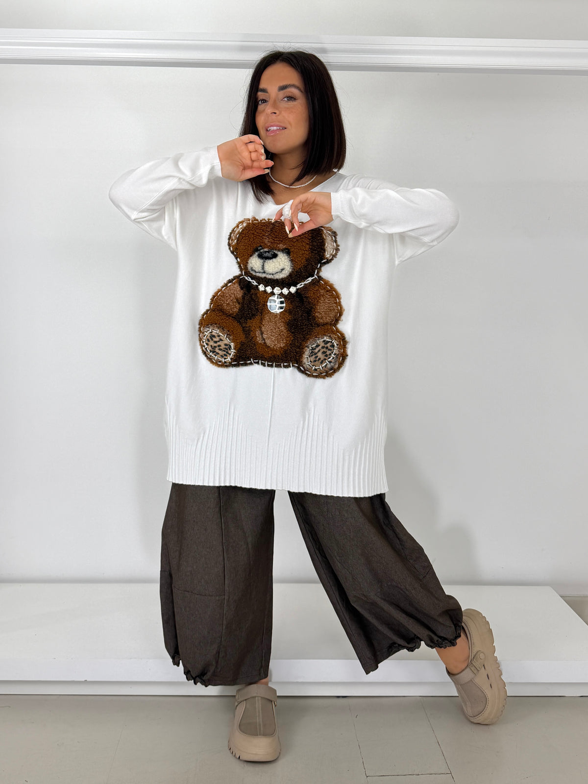 E.D. Pullover orso lavorazione a mano