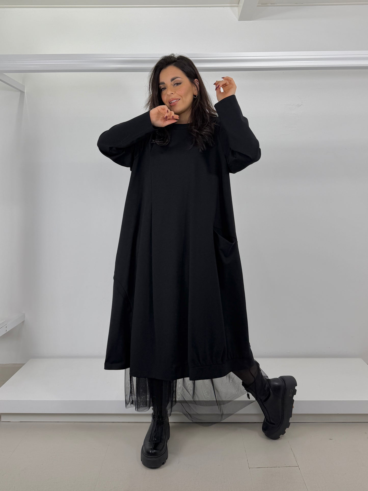 Abito punto milano con motivi