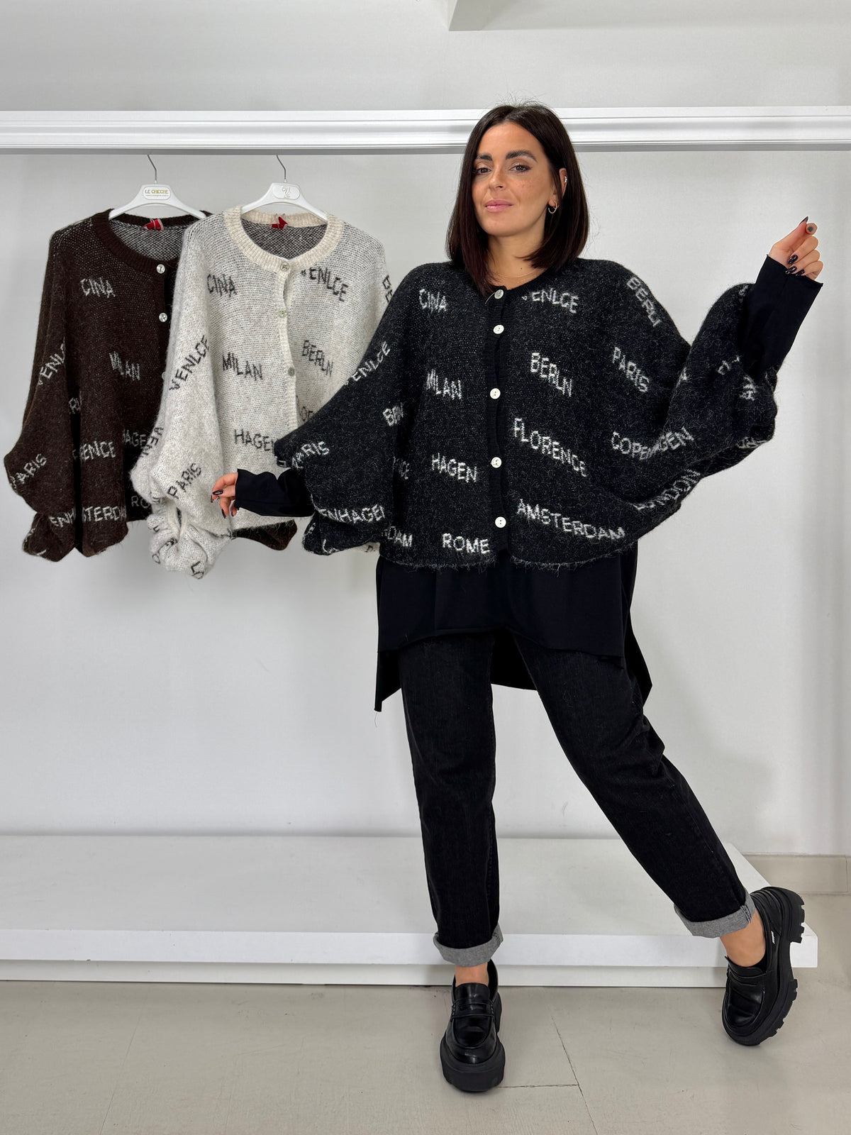 Cardigan scritte manica arricciata