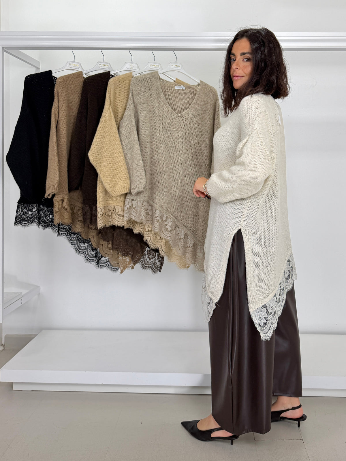 Pullover scollo V fondo pizzo