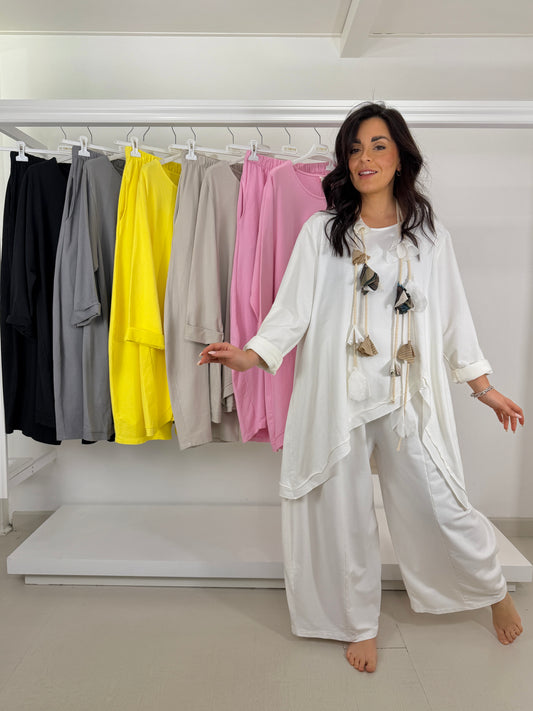 Pantalone garzato gamba larga ovetto