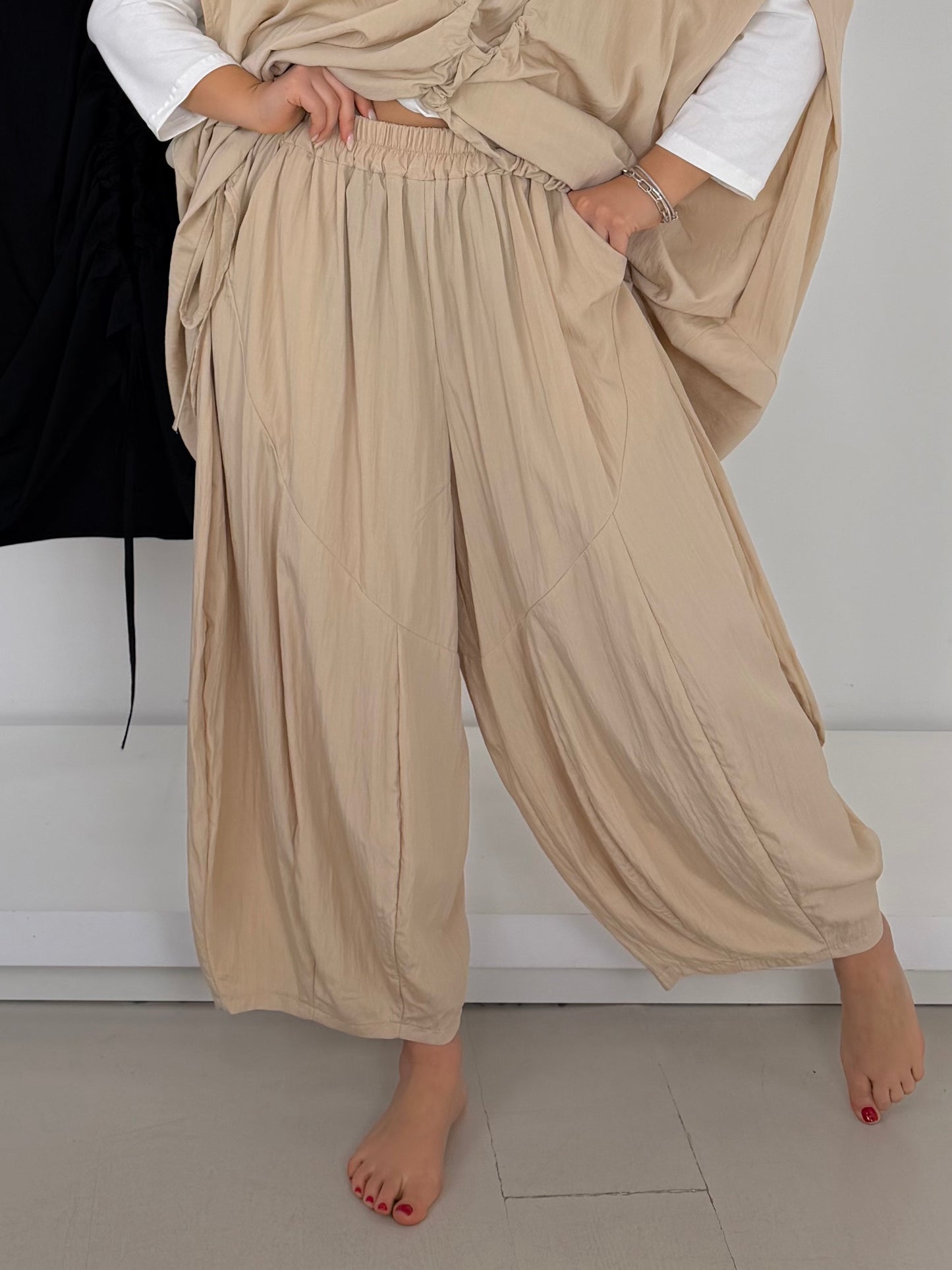 Pantalone stropicciato leggero gamba larga palloncino