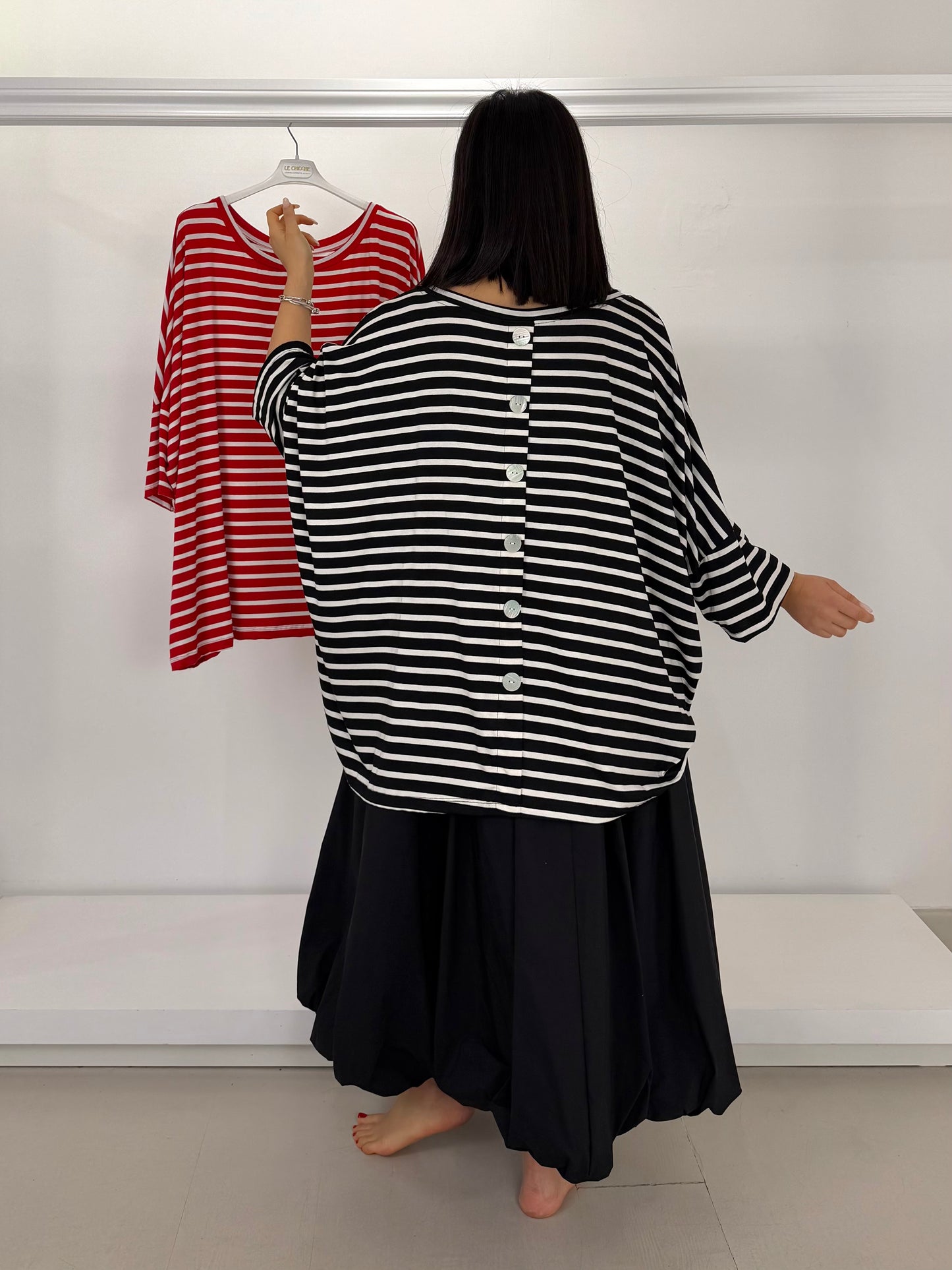 Maxi maglia bottoni dietro