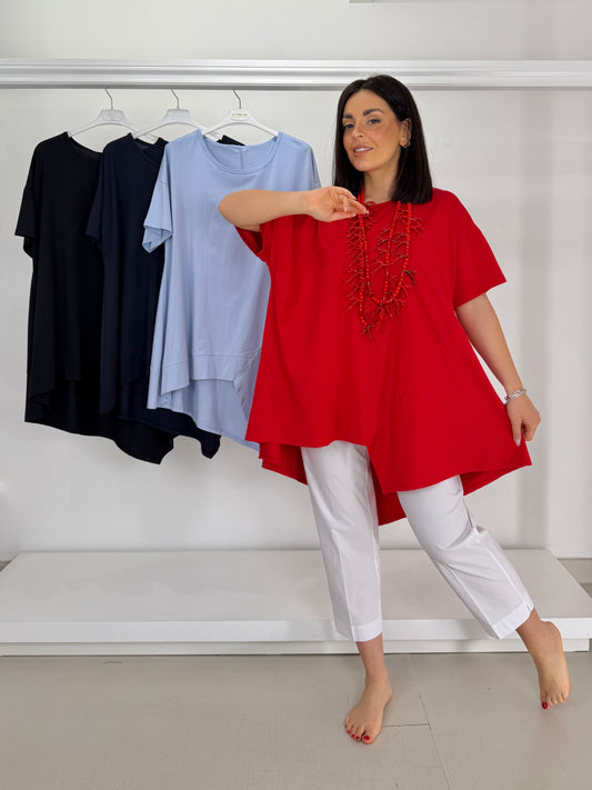 T-shirt svasata con punta - regolare
