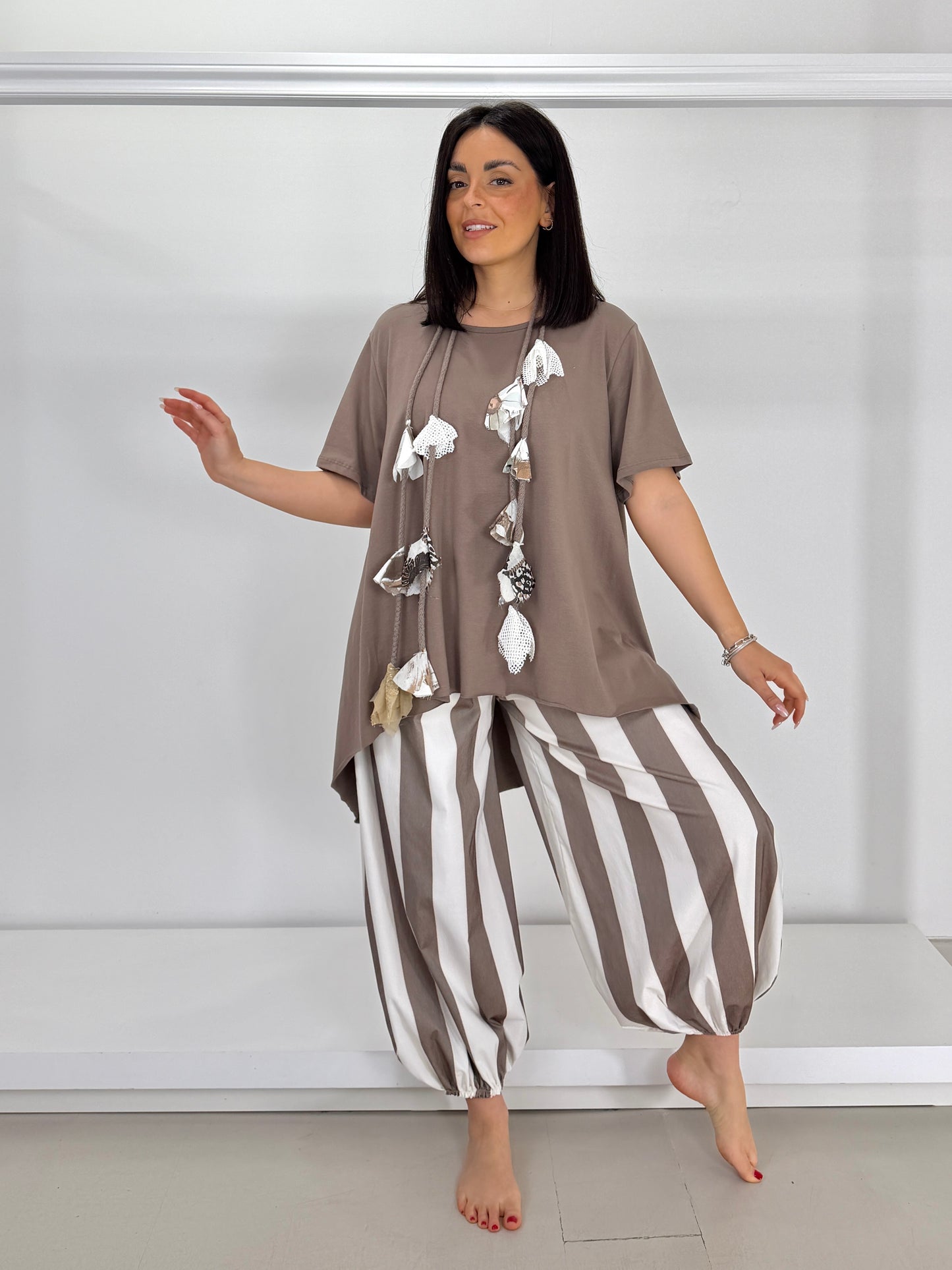 Pantalone baloon a righe fondo arricciato