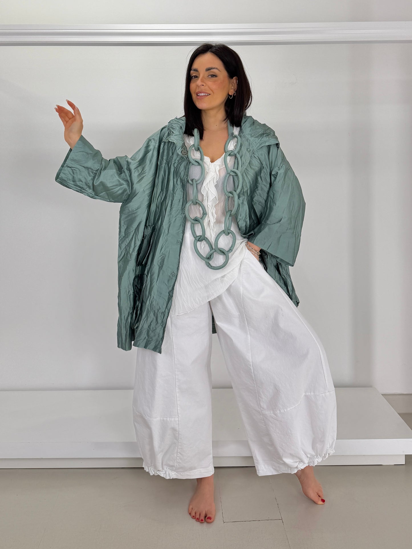 Pantalone effetto jeans fondo arricciato