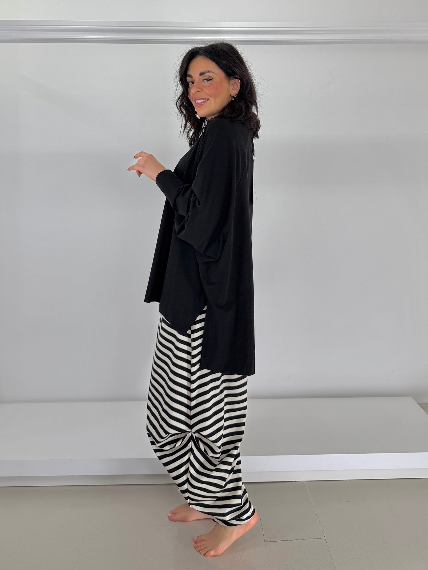 SUN SUN Pantalone garzato con drappeggio a righe