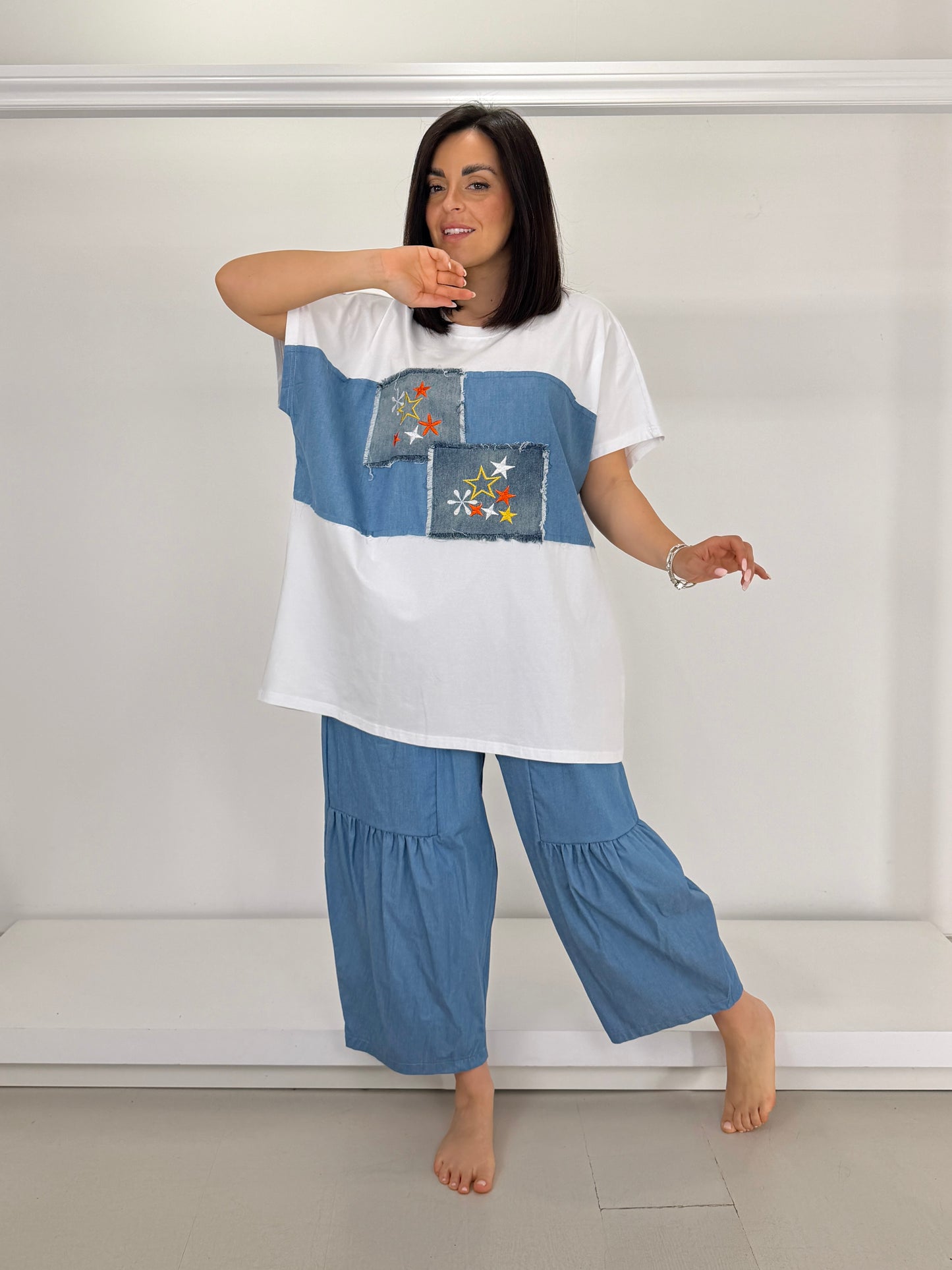 T-shirt inserto patchwork in jeans