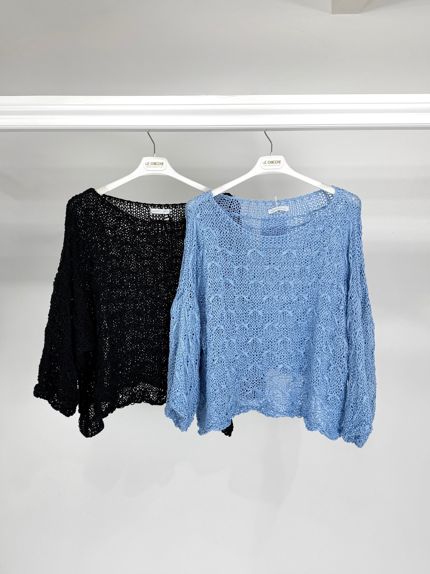 Maglia il filo lavorato manica lunga