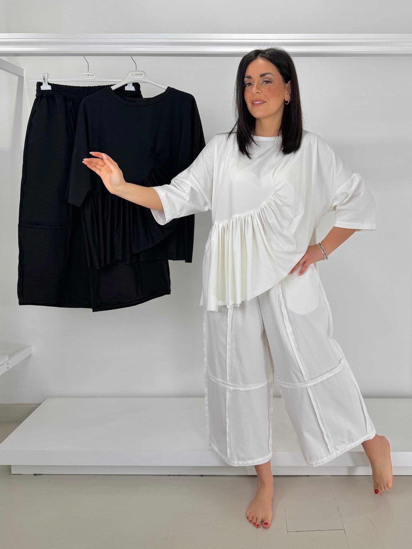 Pantalone motivo tagli