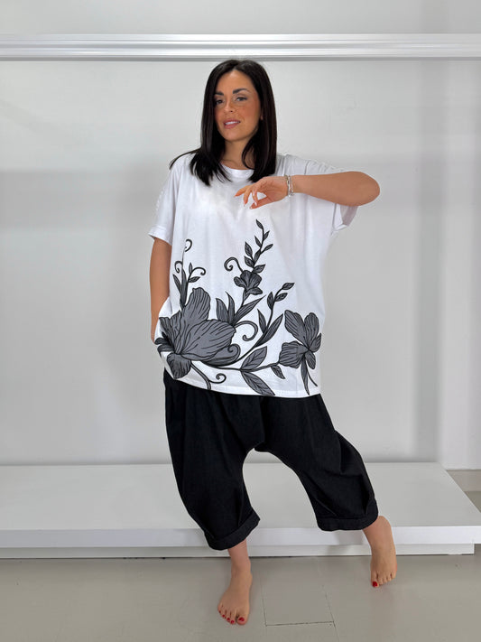 T-shirt fiori applicati