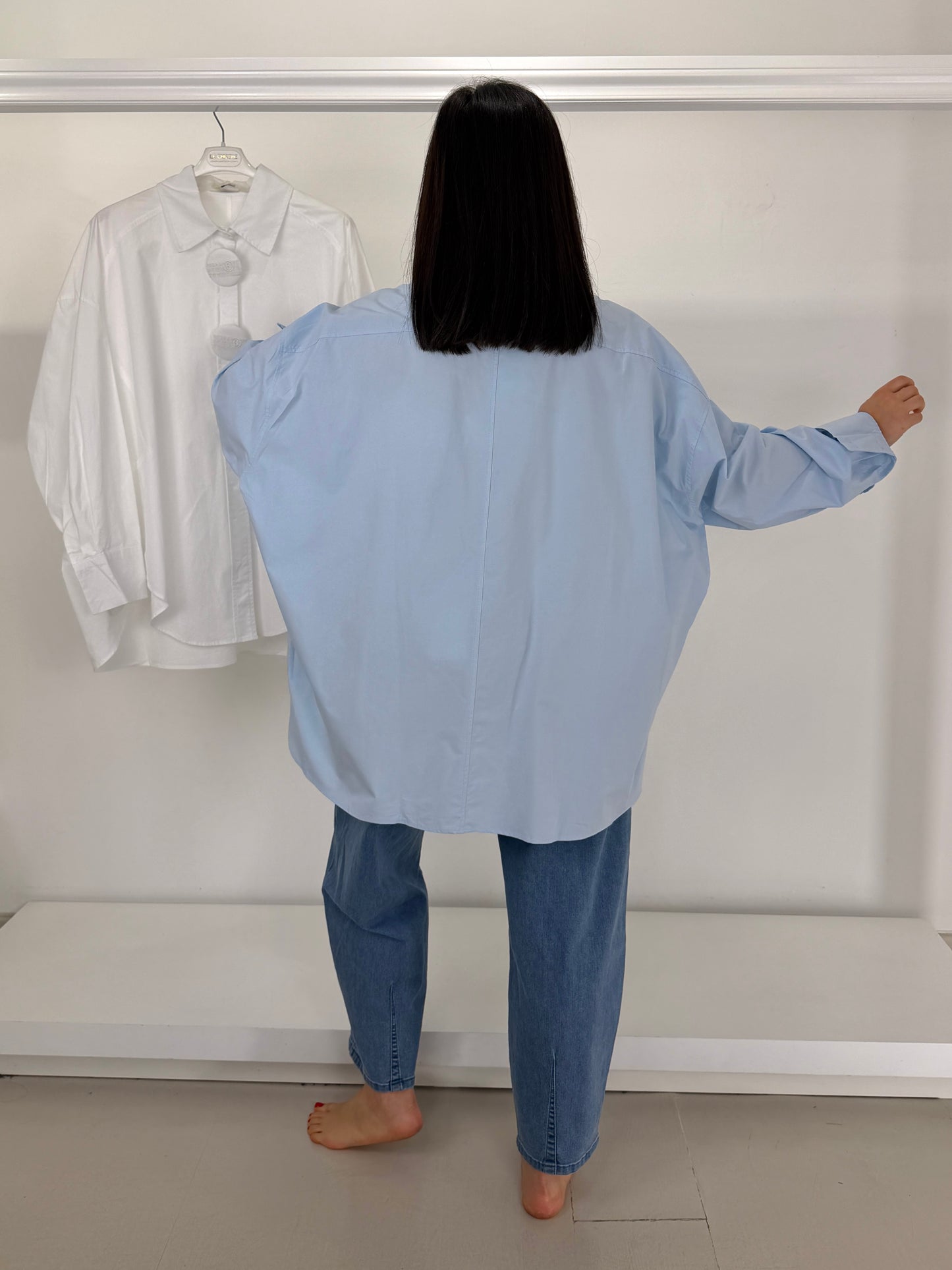 Camicia con bottoni grandi