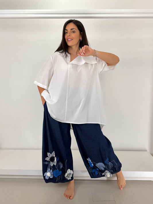 Jeans fondo arricciato applicazione e dipinto a mano