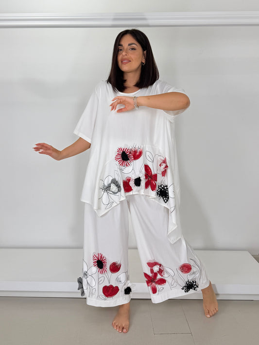Pantalone in bengalina lato arricciato bianco applicazione e dipinto a mano rosso