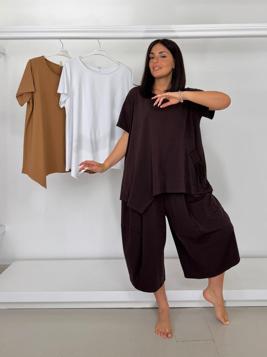T-shirt motivo taschino con fiocco