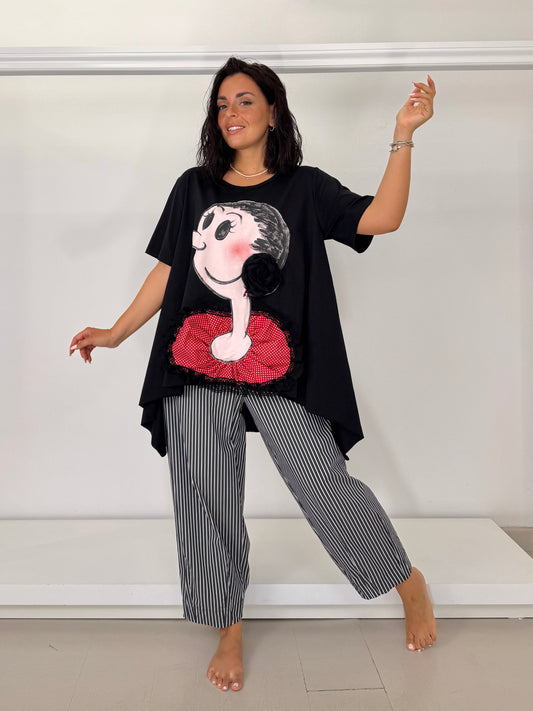 T-shirt taglio laser nera applicazione a mano Olivia