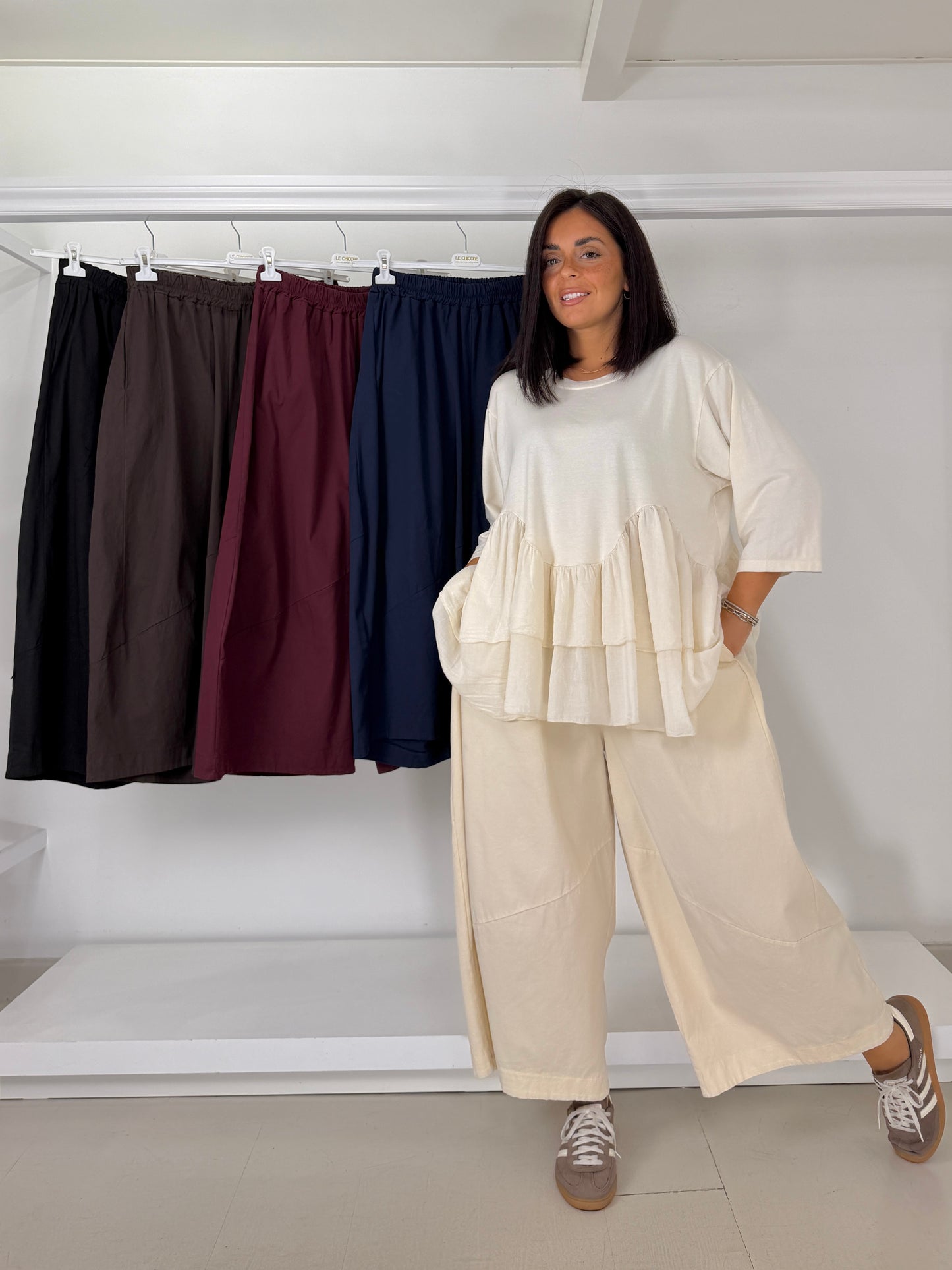 Pantalone gamba larga in cotone leggero