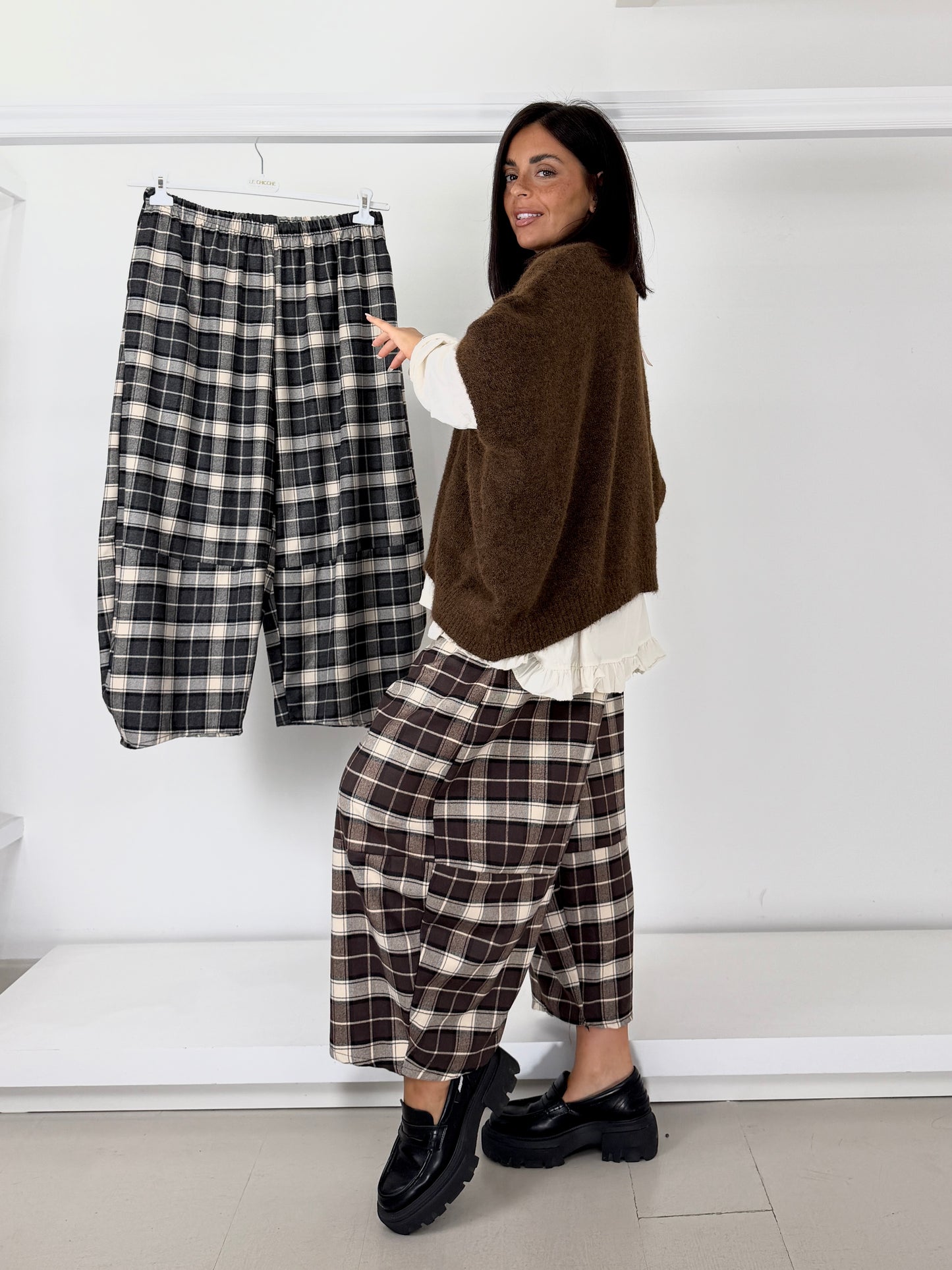 Pantalone gamba larga ovetto fantasia scozzese