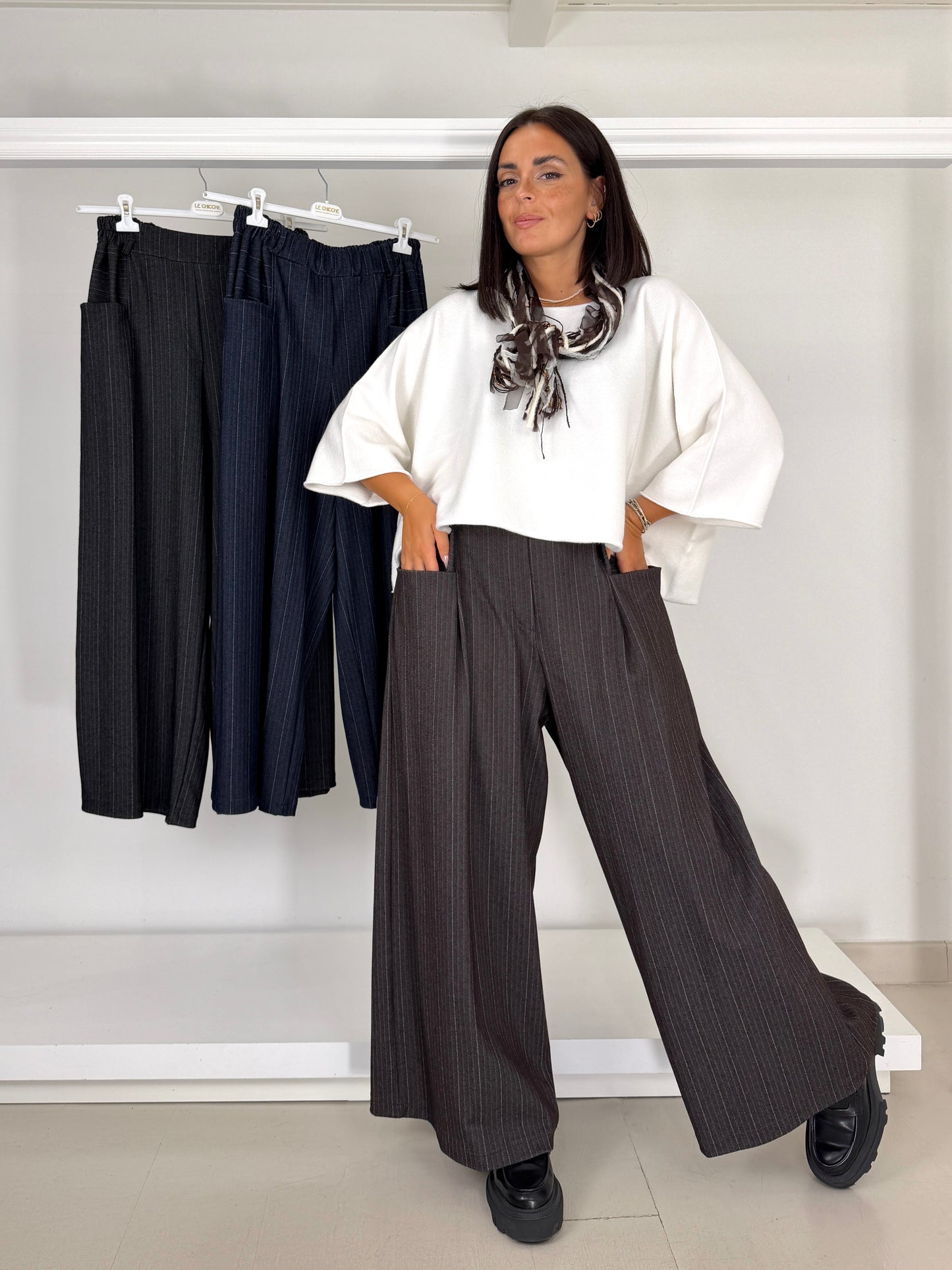 Pantalone spinato gamba larga