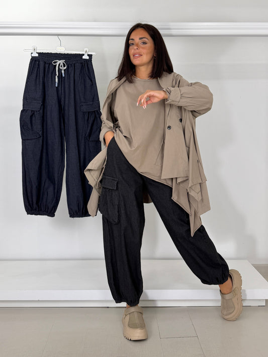 Pantalone effetto jeans con tasconi