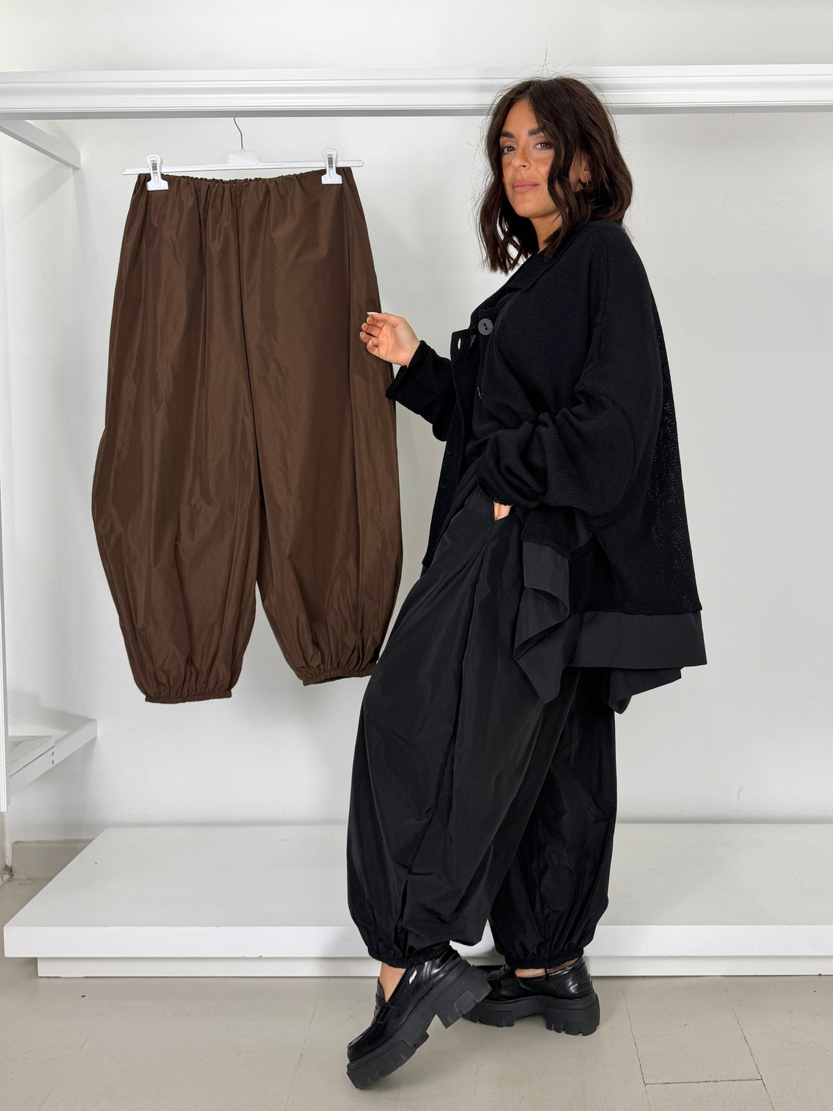 Pantalone taffetà fondo arricciato